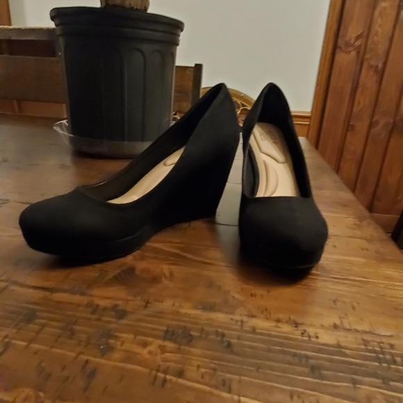 Apt. 9 Shoes Black Wedge Kensington Apt 9 Defined